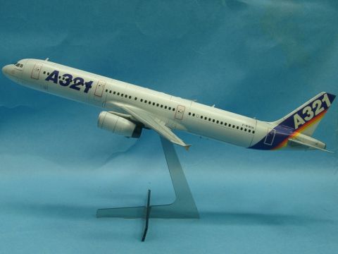 1/200 A321