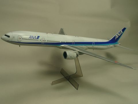 1/200 B777-300